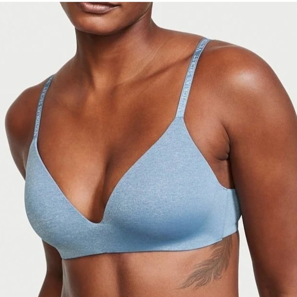 Victorias Secret Tee Shirt lightly lined Wireless Light blue Y2K bra 34D